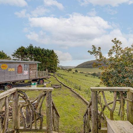 2X Double Bed - Glamping Wagon Dalby Forest Scarborough Exteriör bild