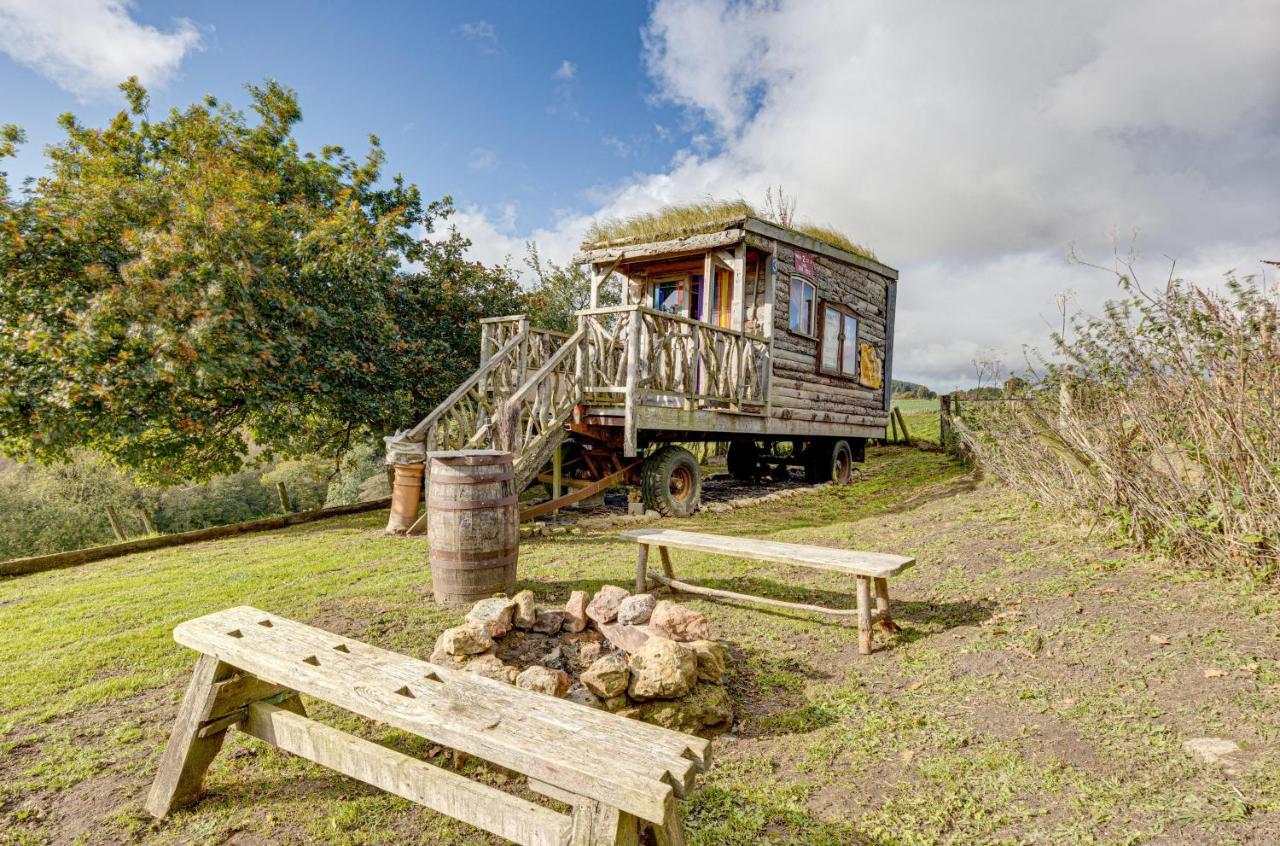 2X Double Bed - Glamping Wagon Dalby Forest Scarborough Exteriör bild