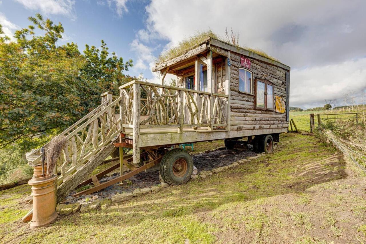 2X Double Bed - Glamping Wagon Dalby Forest Scarborough Exteriör bild
